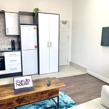 Kunda House Moseley Apartments Бирмингем Экстерьер фото