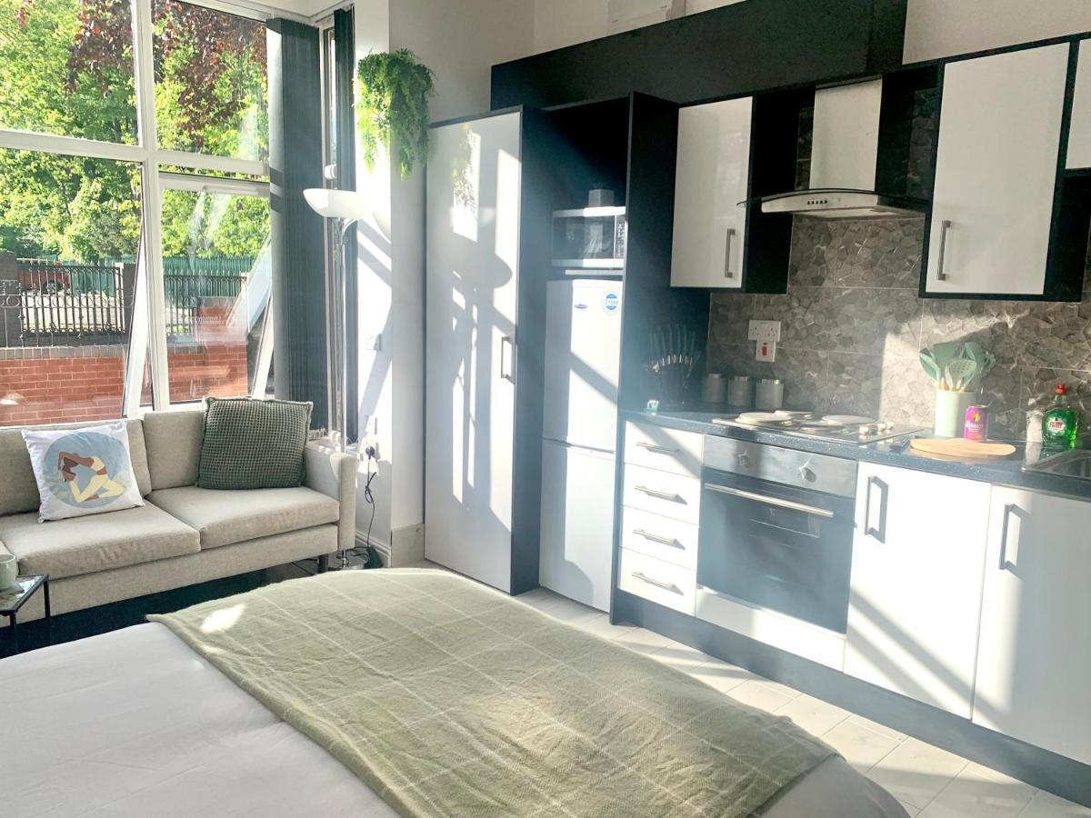 Kunda House Moseley Apartments Бирмингем Экстерьер фото